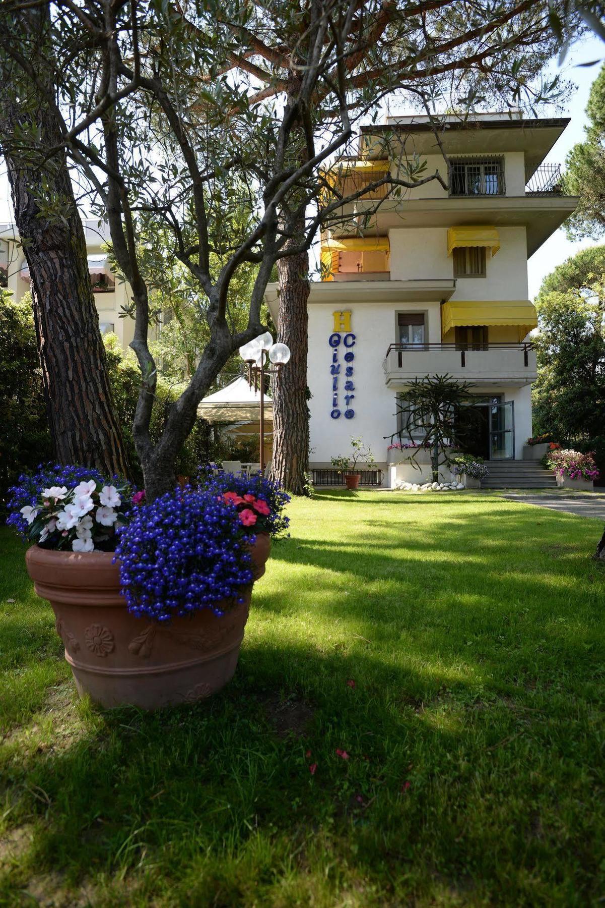 Hotel Giulio Cesare Cinquale Eksteriør billede